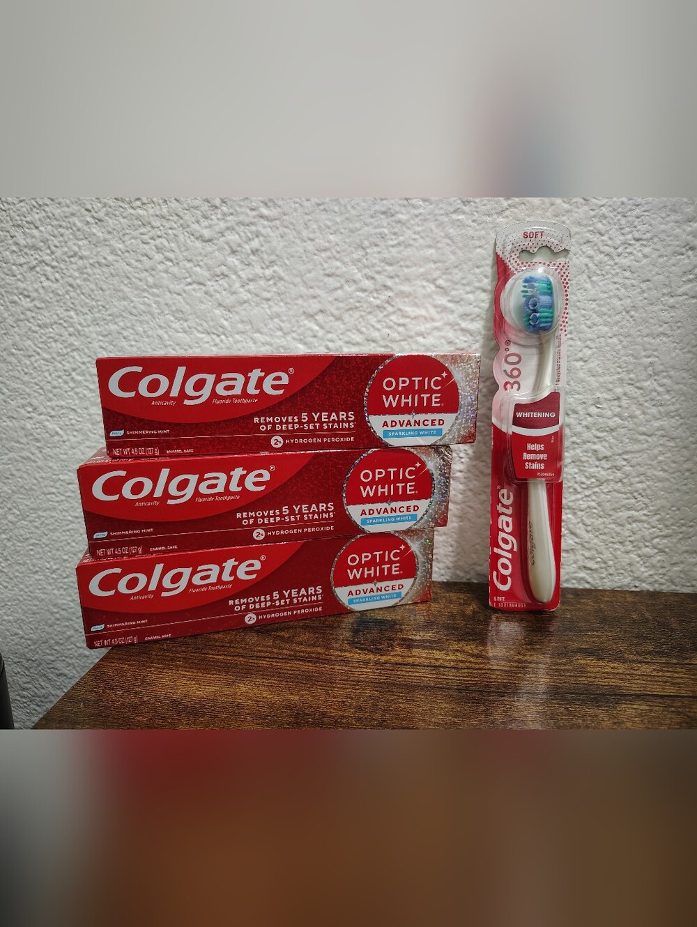 x3 Colgate Optic White Toothpaste 4.5oz + Toothbrush